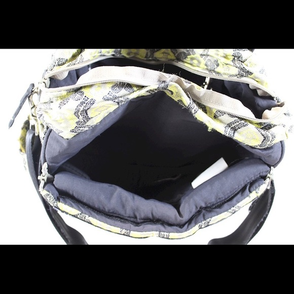 Petunia Pickle Bottom Bag main image 4